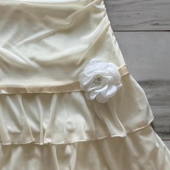 Ruby Rox Cream Halter Dress - Picture 3 of 5